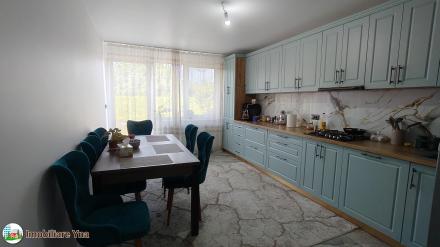 Casa solida, complet mobilata si utilata - Zona Titulescu